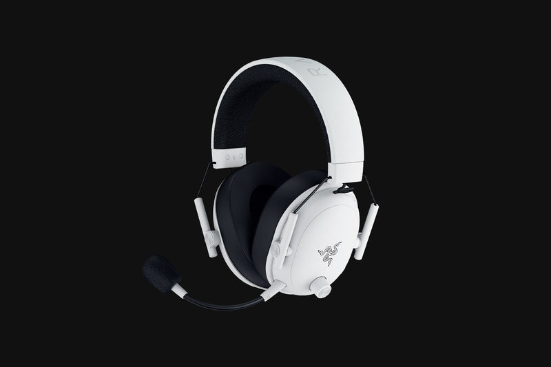 Razer Auriculares Blackshark V3 Blanco (RZ04-05410400-R3M1)