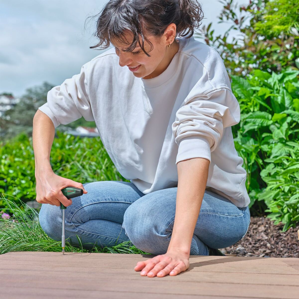 V6HBA6B53BCD7C01C36B1D15B80136F09F4R5503464P3