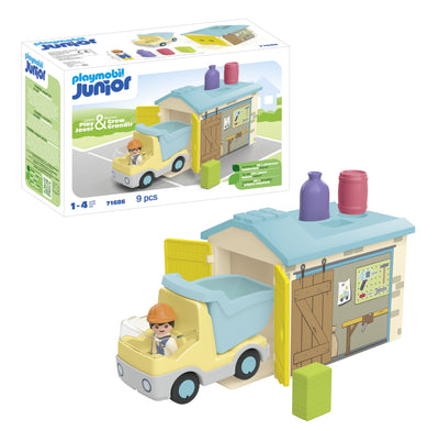 Playmobil Junior Camión With Garage — image 1