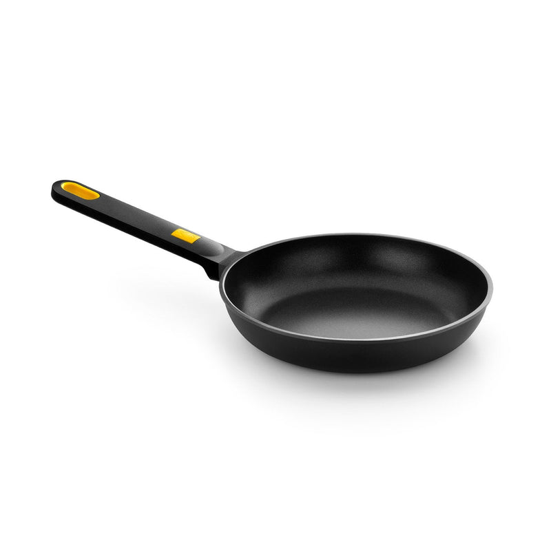 Frying Pan Aluminium Fundido With Non-stick Tricapa, Daily Pro, Ø24CM