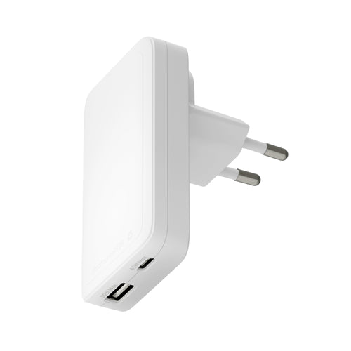 DBRAMANTE1928 Re-charge Pro Power Adapter Slim 45 Watts 2 Connectors Output (24 Pin USB-C Usb) White — image 1